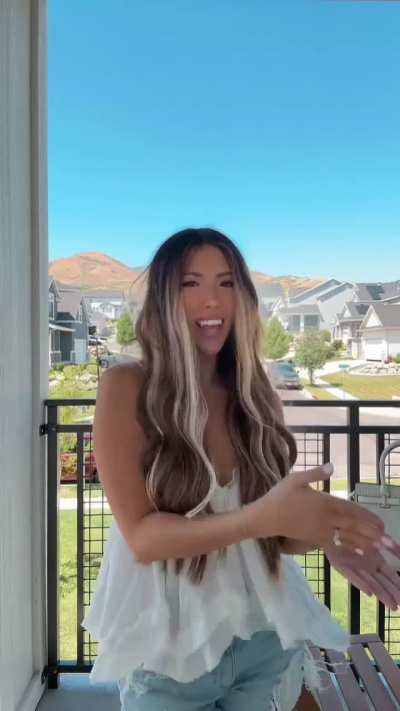 Cute lil dance