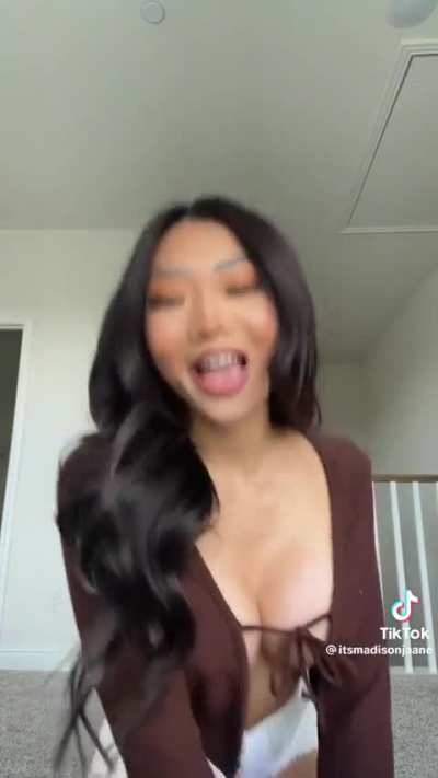Asian hottie