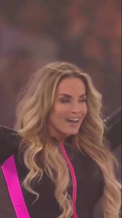 Trish Stratus 