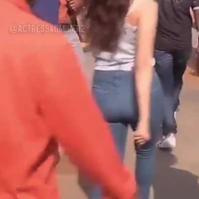 Shraddha lookin fit