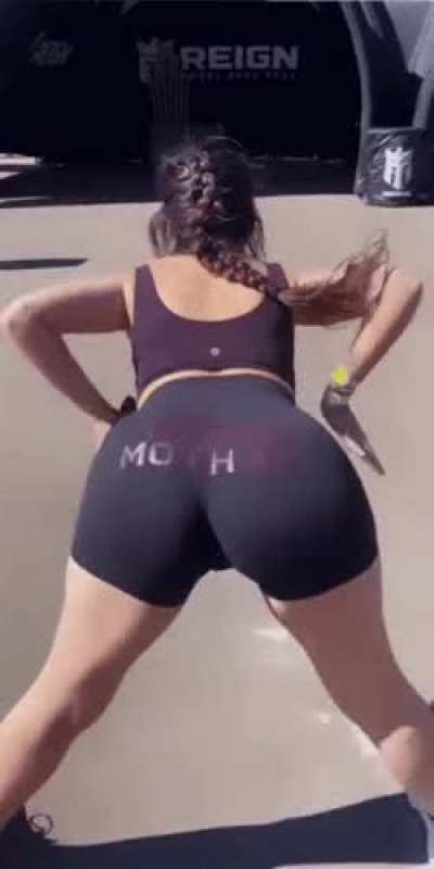 Camila Cabello&acirc;s ass can make any man throb uncontrollably