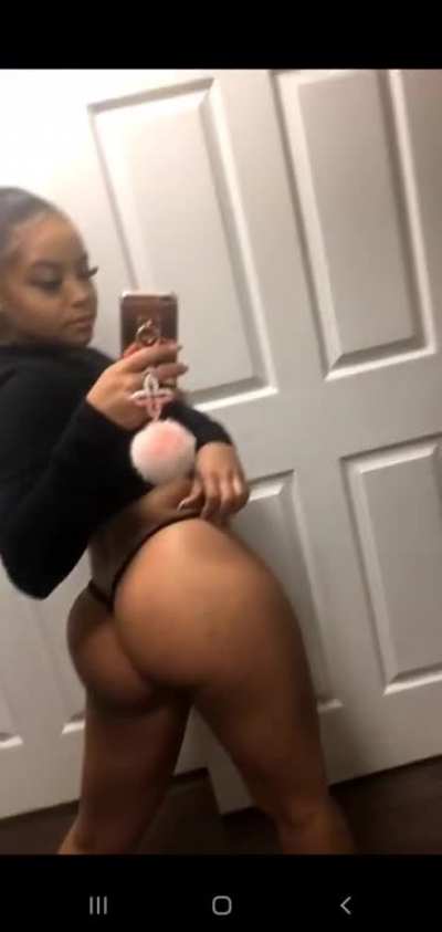 🍆💦