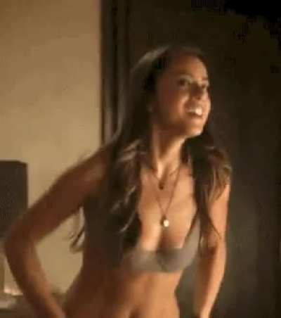Chloe Bennet