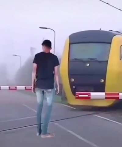 😳