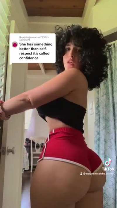 Curly and Curvy