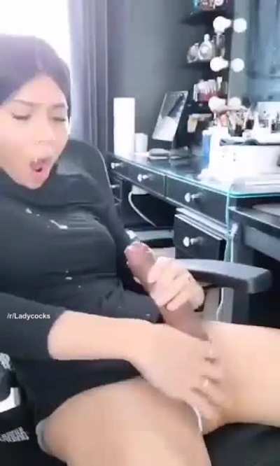 Extremely Impressive Shot from her Shotgun