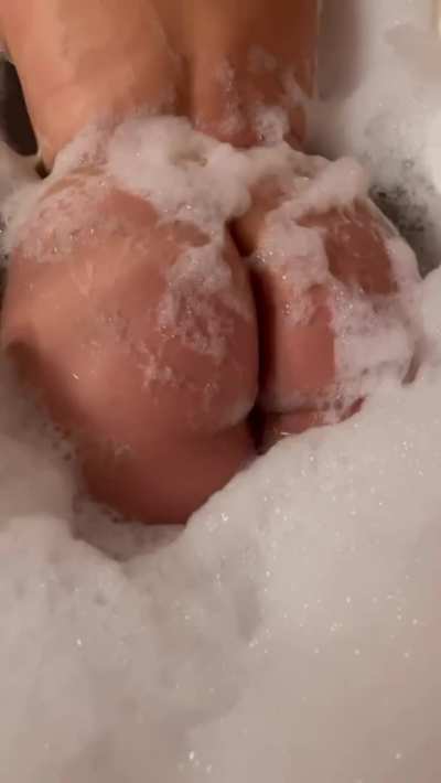 Get wet with me