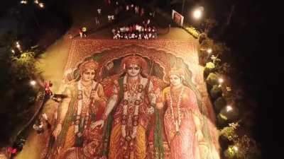 Portrayal of Sita ram &amp;amp; lakshman with 1 lakh diyas