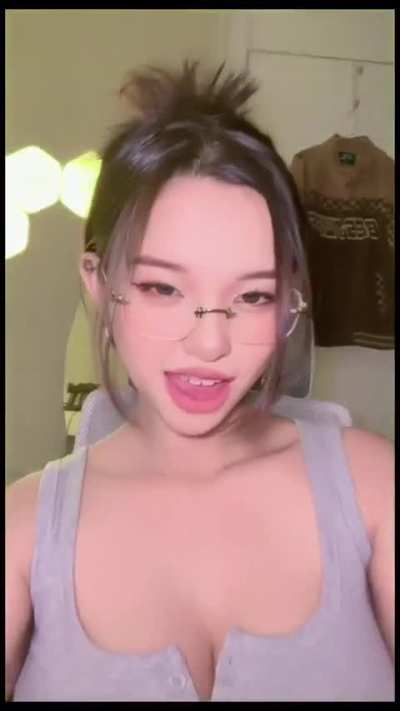 Jeila Dizon