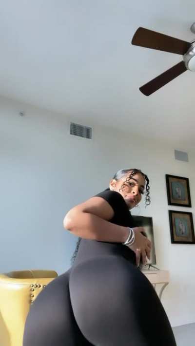 "Bounce that black ass babygirl!"