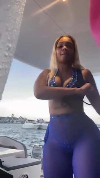 Ridiculous thick
