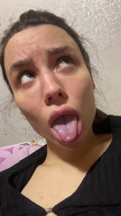 Honey I&rsquo;m waiting.. cum cum please