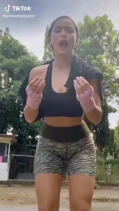 Yassi Pressman