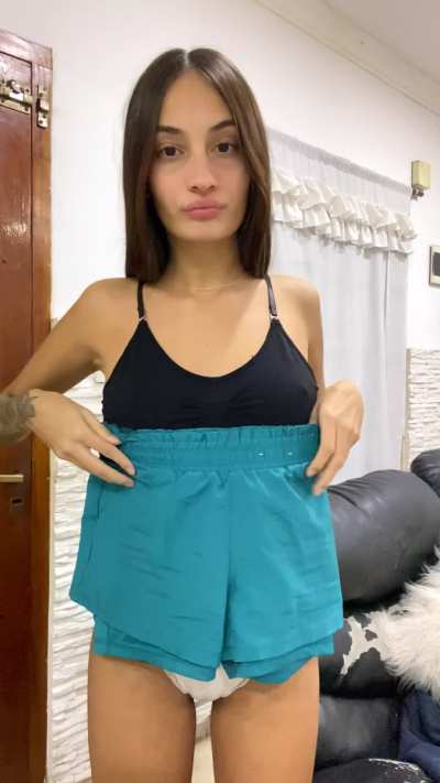 My petite body's got major hot vibes