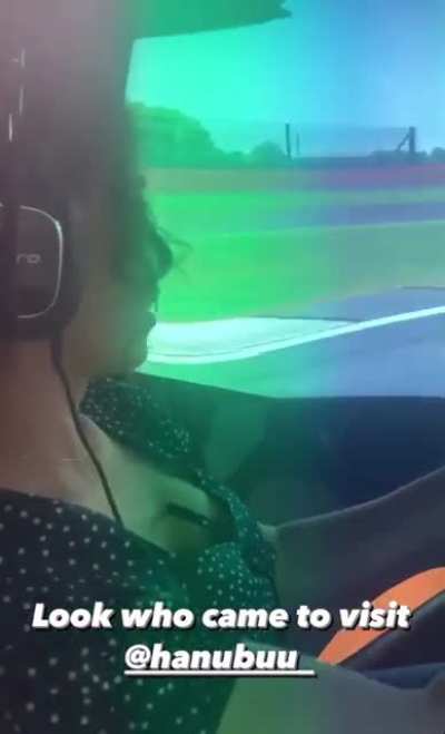 Hana 👀
