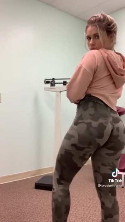 The girls on this app 🥵🍑🍰