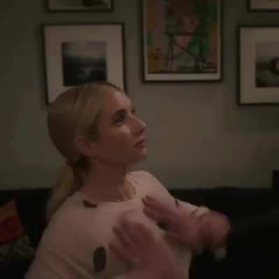 Emma Roberts 