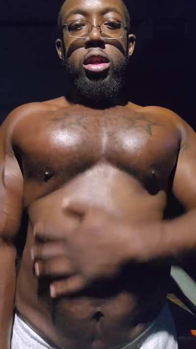 Rub my Muscle Belly