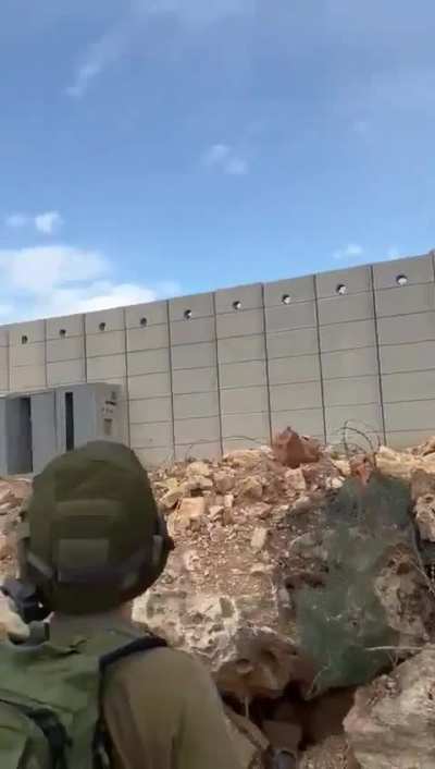 After successful tests with the trebuchet, the IDF tries out flaming arrows...