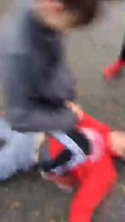 Young kids brutal KO