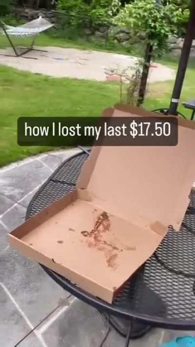 Dude gets his pizza stolen