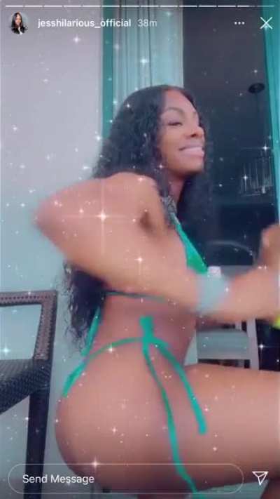 😻