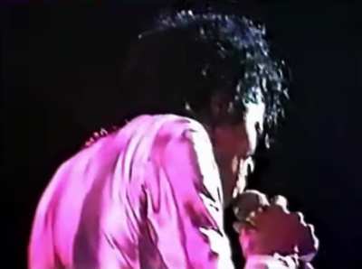 MJ performing Human Nature in Brisbane 1987, his vocals are outer-worldly