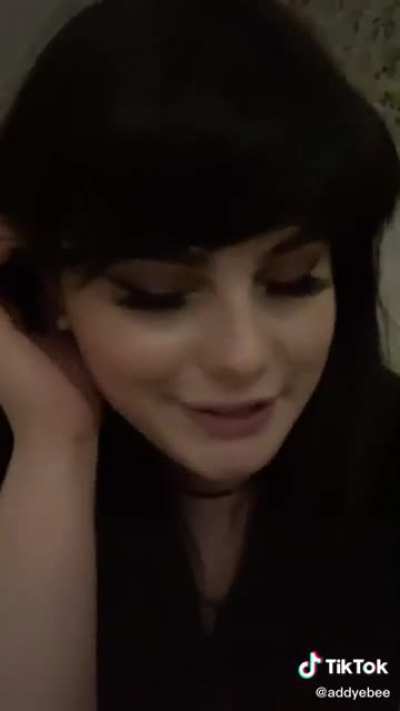 TIL Girls have different lashes for different occasions