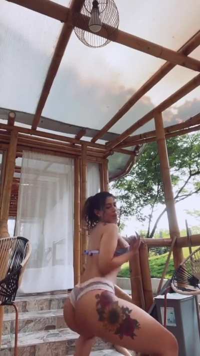 Twerking big ass
