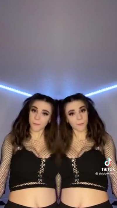Double the body double the fun 🥵🤤