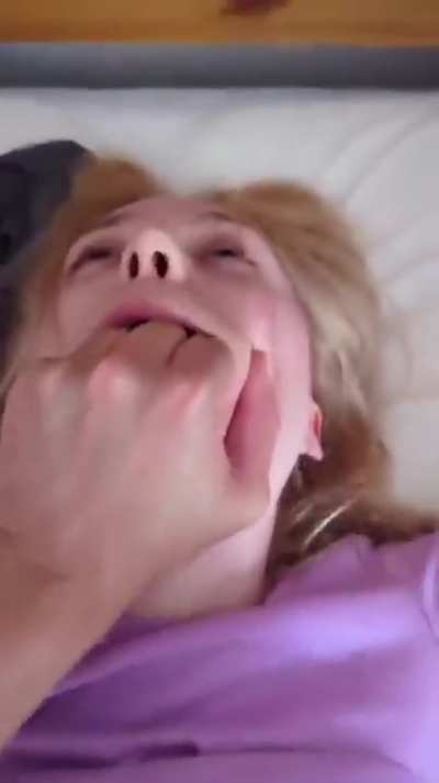 Face slapping