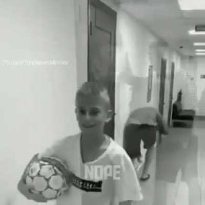 To head the ball