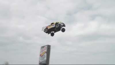 World record longest car fly!