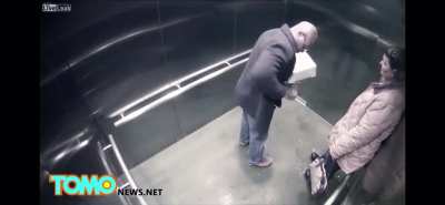 Stupid cop holding donuts doesn&rsquo;t have his pistol on safety and shoots him self like an idiot sandwich