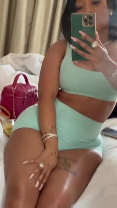 K. Michelle: Instagram 7/10