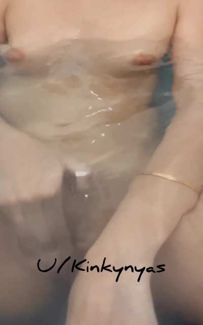 It&rsquo;s not cheating if your only in the tub together 