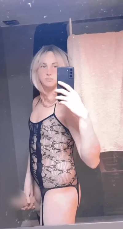 Are you into trans? React me and i'll send nudes