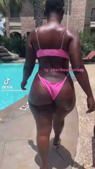 Pool walk
