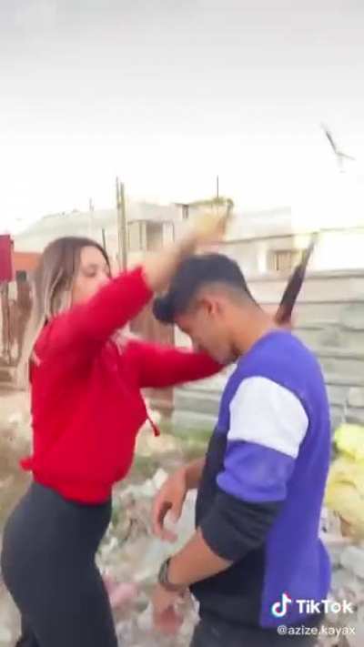 Sizin ben amınızı yurdunuzu sikeyim. Amk bunlar boomerlardan beter olacaklar. Yaratıcı k&uuml;f&uuml;rler bekliyorum. İnş yabancı sublara d&uuml;şmez. Bu arada bu sikik videoyu bana mal bir kız g&ouml;ndermiş. Onunda mk.
