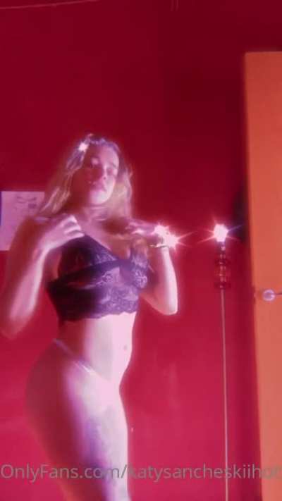 Ass + NipSlip (18sec) =