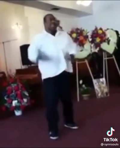 if this lil ponytail ass nigga started doing the robot dance infront of me i&rsquo;m coming back to life