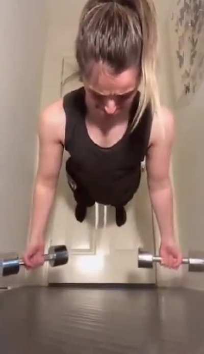 wow she's good