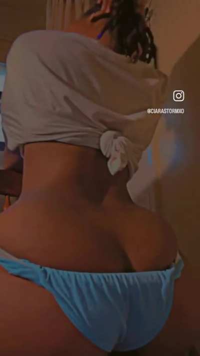Ciara(@ciarastormxo)