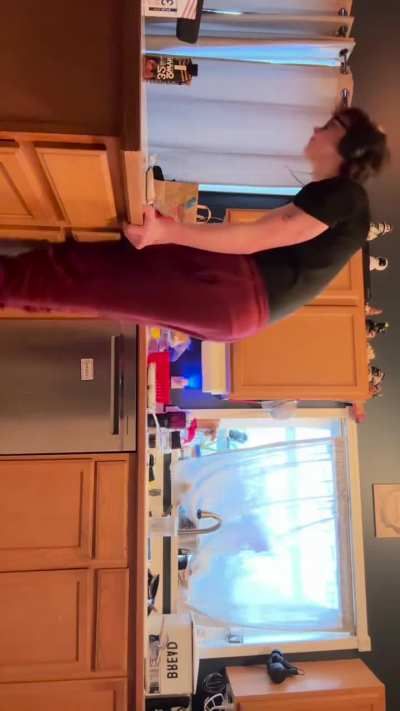 Calisthenics compilation 14yo 145 pounds 5’9