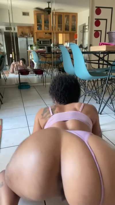 My last post was removed because I didn't have a big enough afro. What do yall think?
