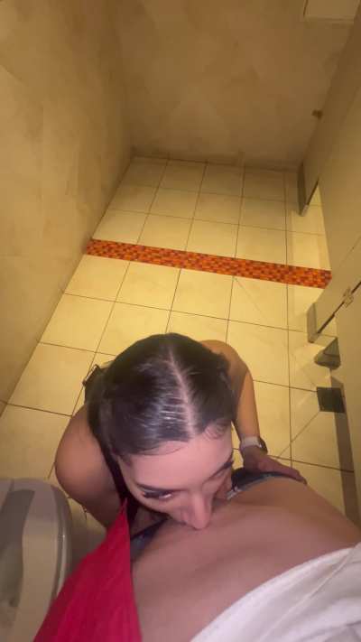 Take me to the men&rsquo;s bathroom papi