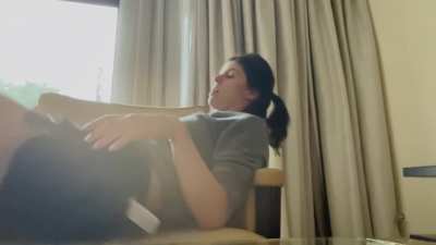 GIF Alexandra Daddario pokies and bounce in YouTube video