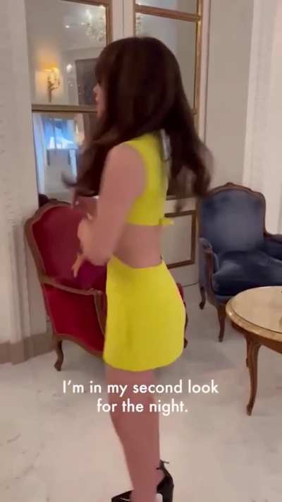 stunning in yellow