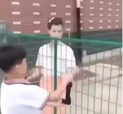 Let me help you with that ma&rsquo;am