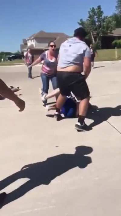 Maybe don&rsquo;t 2 v 1 someone